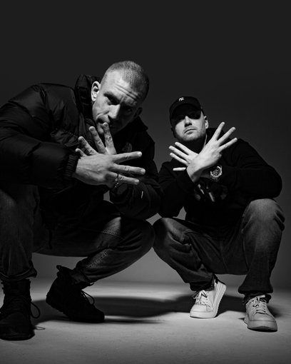 Polska Wersja to warszawski zespół hip-hopowy założony w 2012 roku, reprezentujący klasyczny, uliczn