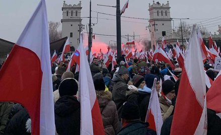 Wydane przez wojewodę rozporządzenie zakazuje nie tylko odpalania, ale nawet posiadania rac i innej 
