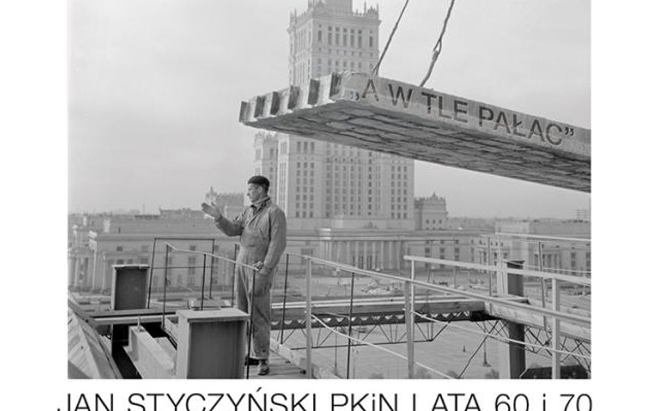 Wystawa "A w tle Pałac" w Galerii Obserwacja