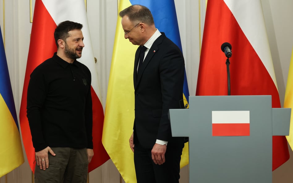 Prezydent RP Andrzej Duda oraz prezydent Ukrainy Wołodymyr Zełenski podczas wspólnej konferencji pra