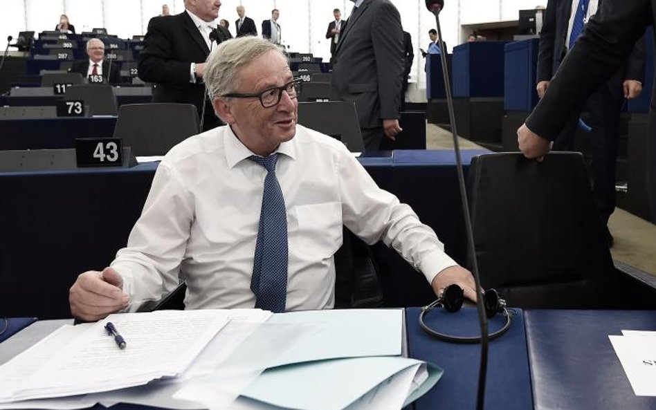 Jean-Claude Juncker liczy, że fundusz EFSI, który ma sfinansować inwestycje warte 630 mld euro, da i