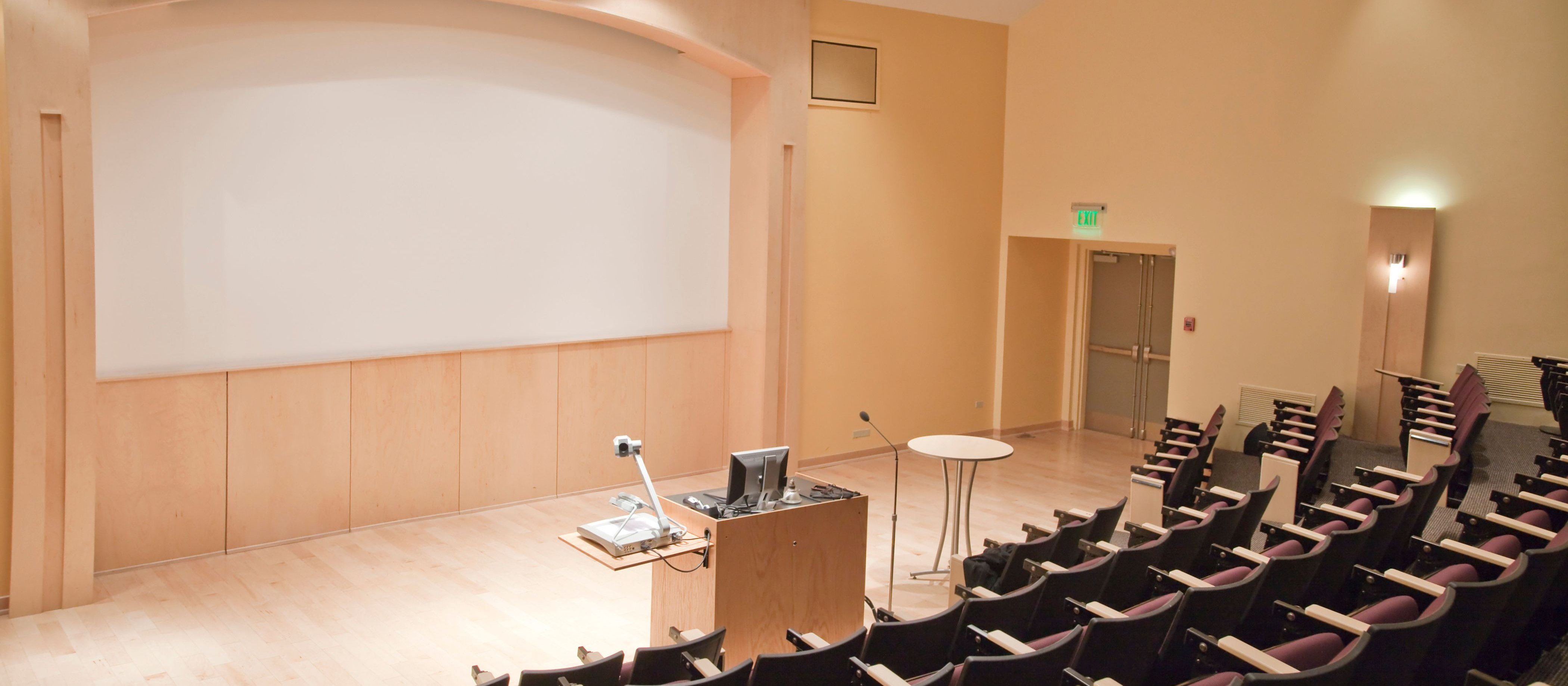 Urlop na żądanie – czy przysługuje nauczycielowi akademickiemu?