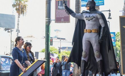 Za dekadę wygasną wyłączne prawa DC Comics do postaci Batmana, więc markę czeka era remiksów, eksper