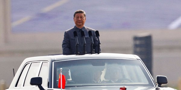 Xi Jinping umacnia kontrolę nad armią. Najważniejszy generał odsunięty