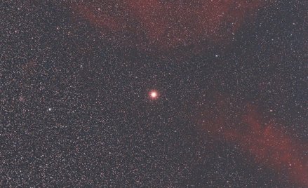 Betelgeza to jedna z najjaśniejszych gwiazd na nocnym niebie