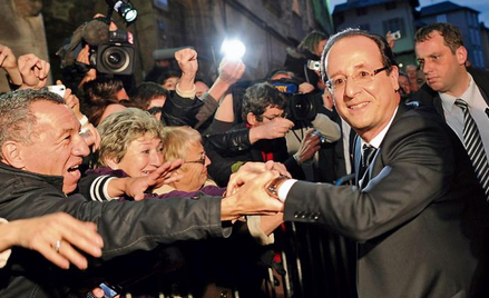 Francois Hollande (na zdjęciu po ogłoszeniu wstępnych wyników) obiecał rodakom społeczną sprawiedliw