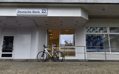 Deutsche Bank znów na fali. Mocna podwyżka dla prezesa