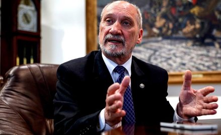 Macierewicz: Współpracujemy z prezydentem