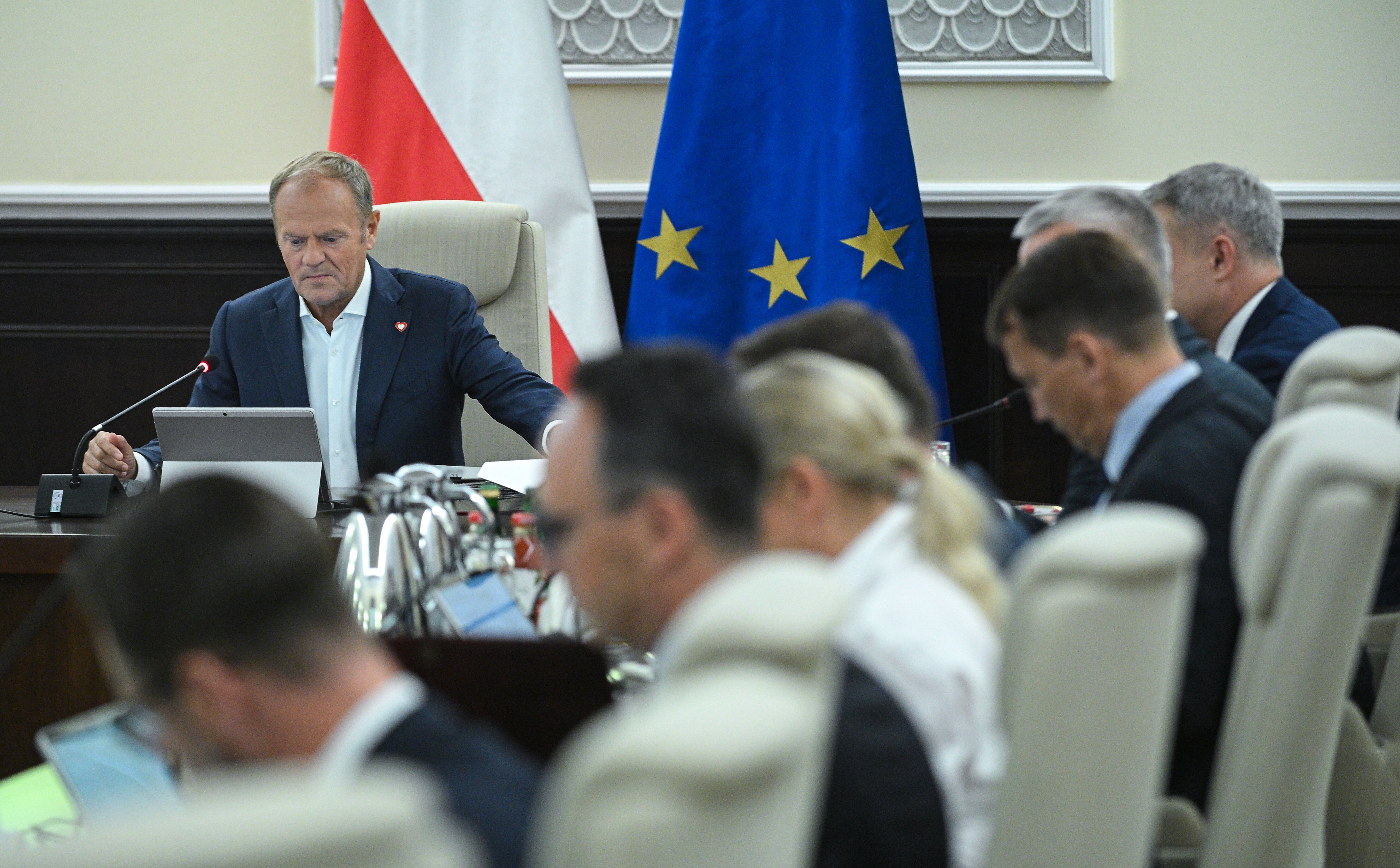 Rekonstrukcja rządu się opóźni. Czy koalicja zdąży przed zaprzysiężeniem prezydenta Karola Nawrockiego?