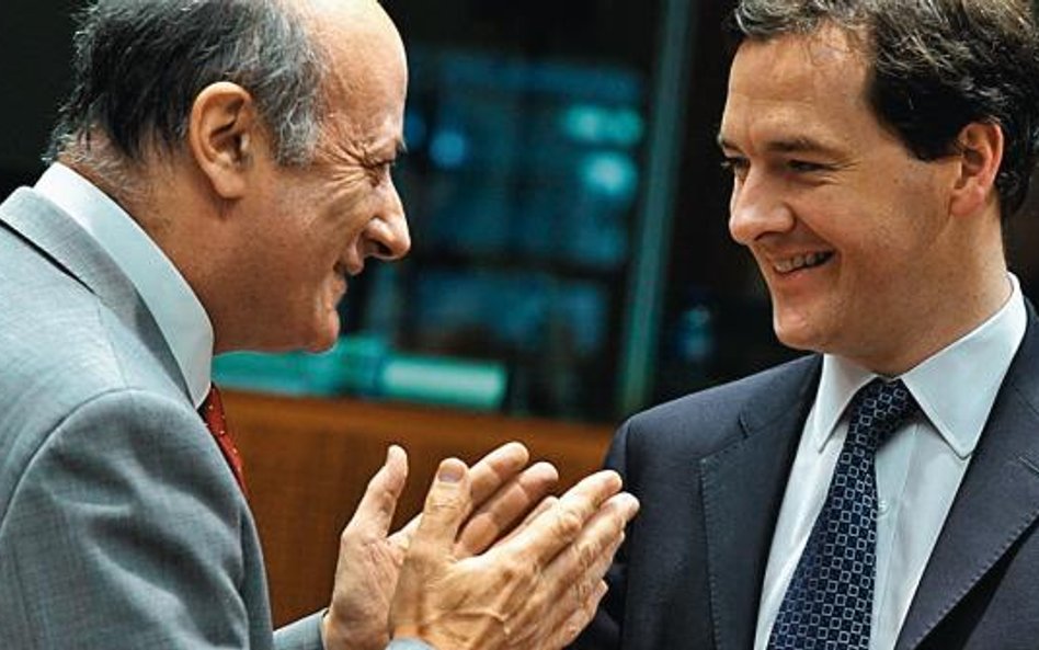 Kanclerz skarbu George Osborne (na zdjęciu z polskim ministrem finansów Jackiem Rostowskim) chce umo