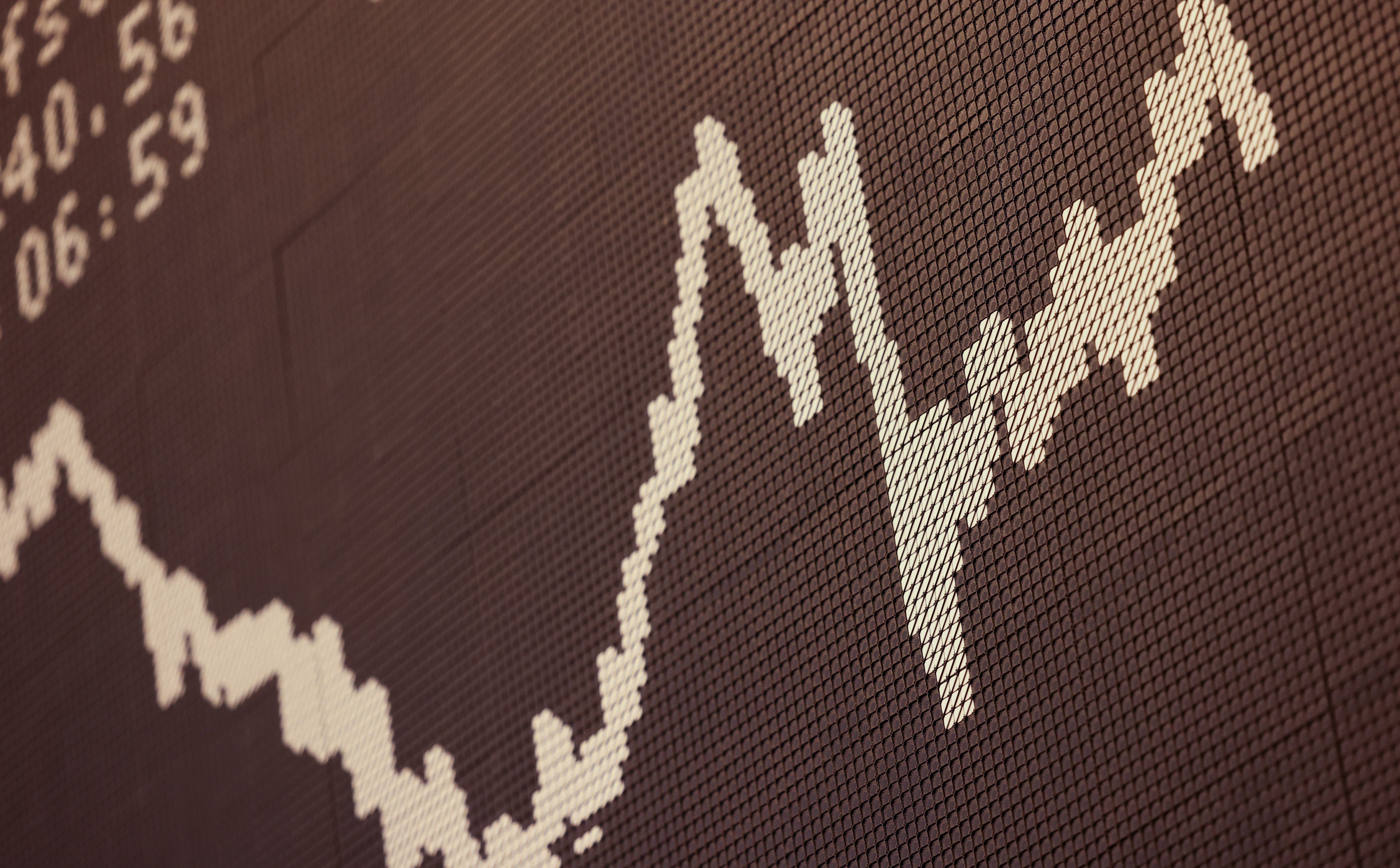 Nieśmiałe próby popytu na GPW. W Niemczech nowy rekord