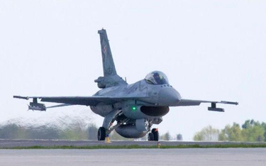 Polskie F-16 po raz pierwszy w ćwiczeniach nuklearnych NATO