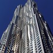 265-metrowy Beekman Tower w Nowym Jorku został zaprojektowany przez głównego przedstawiciela dekonst