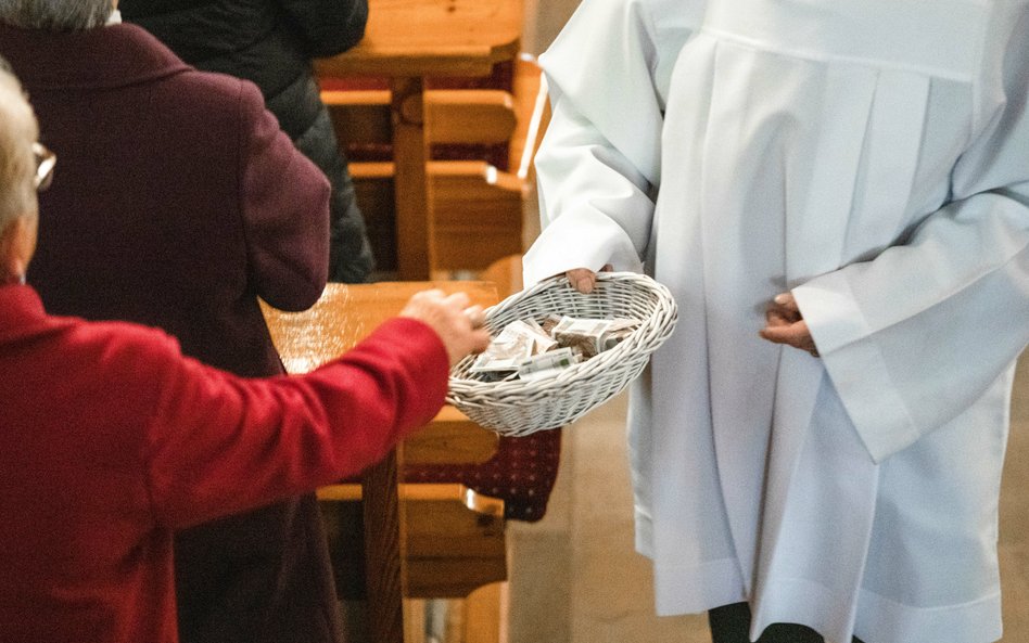 Precedensowy wyrok: parafia zapłaci za molestowanie przez kościelnego