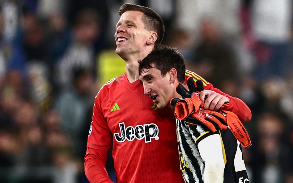 Wojciech Szczęsny z obrońcą Juventusu Andreą Cambiaso
