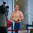 Bartłomiej Kubkowski podczas próby pobicia rekordu świata w 24-godzinnym pływaniu na 25-metrowym bas