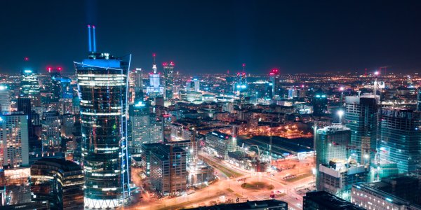 Miasta częściej sięgają po elastyczne zakupy prądu. I oszczędzają na rachunkach