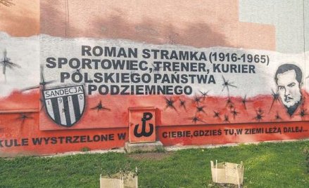 Mural w Nowym Sączu poświęcony Romanowi Stramce