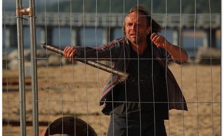 Manieryczny teatr czy szokujące kino