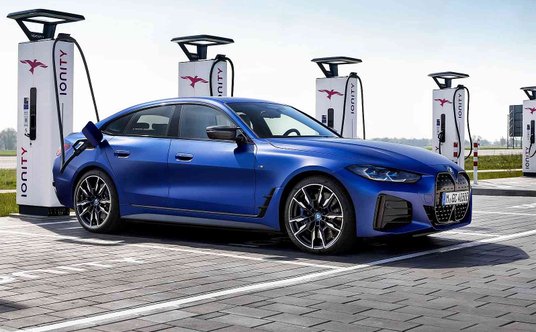 W pełni elektryczne BMW i4