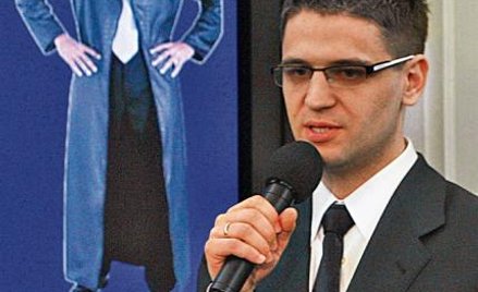 Studniówkowe starcie PiS z Platformą