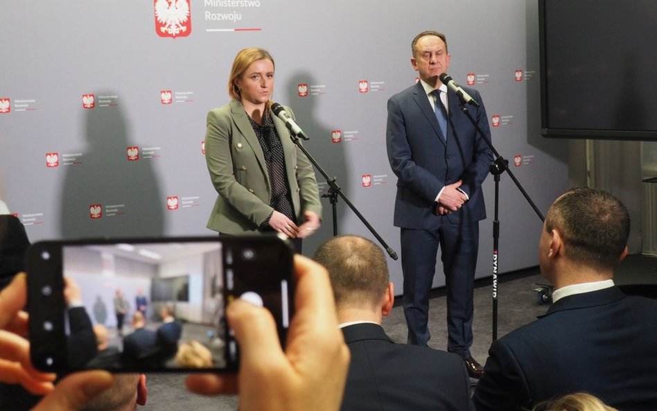 Rząd zaproponuje, jak opanować tsunami w turystyce