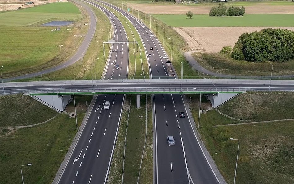 Czterema pasami A1 już od poniedziałku