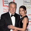 "Alec i Hilaria Baldwinowie nieustannie trafiają na pierwsze strony gazet, odkąd pobrali się prawie 
