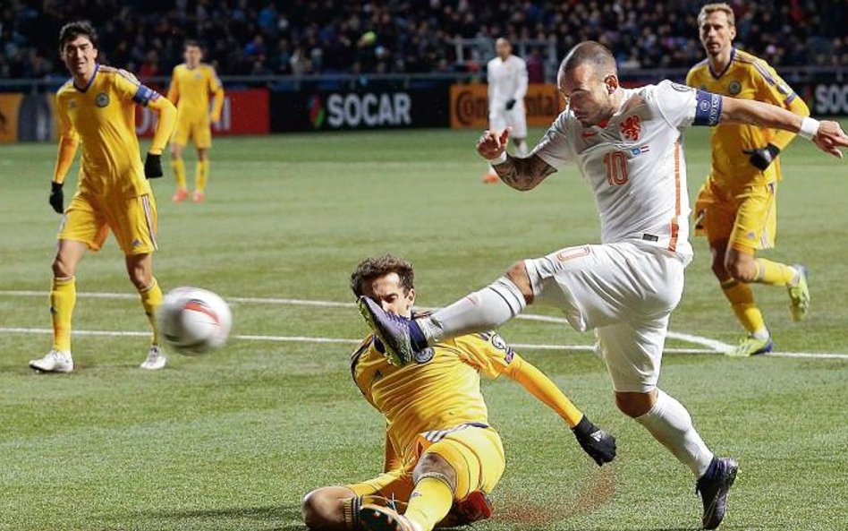 Wesley Sneijder strzelił w Astanie jedną z bramek dla Holendrów