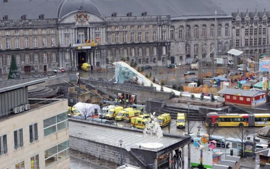 Zamach z użyciem granatów w centrum Liege