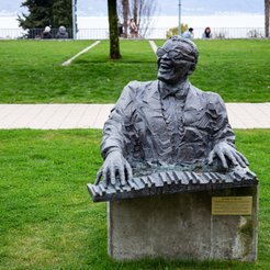 Niejeden Ray Charles czy Stephen Hawking żyje wśród nas - pisze Paweł Rochowicz