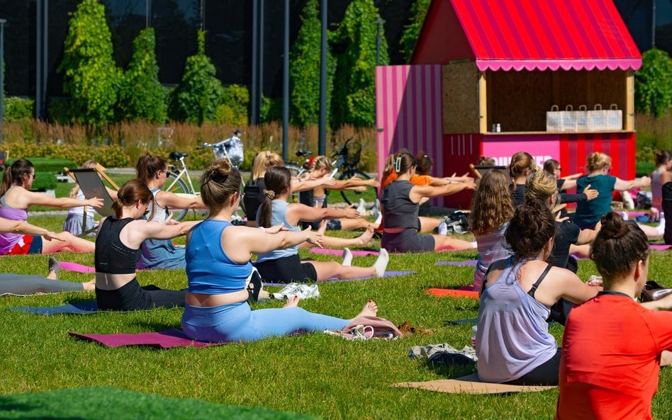 Pilates w Westfield Arkadia odbywa się w każdą lipcową sobotę