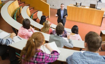 Akademia Kopernikańska przejmie mienie, ale nie wiadomo skąd