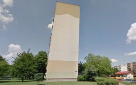 Blok przy ulic Mariana Keniga 1 na którego ścianie szczytowej ma powstać mural upamiętniający 50. ro