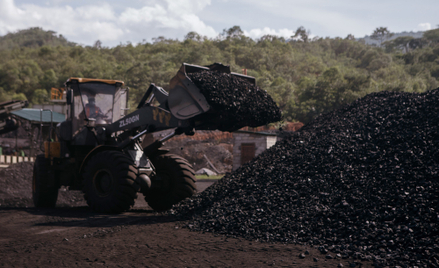 W 2024 roku Zambia i Zimbabwe doświadczyły kryzysu energetycznego wywołanego przez suszę. To doprowa