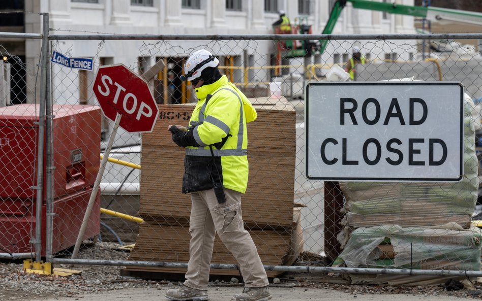 Amerykanie wolą nie rezygnować ze stałego zatrudnienia