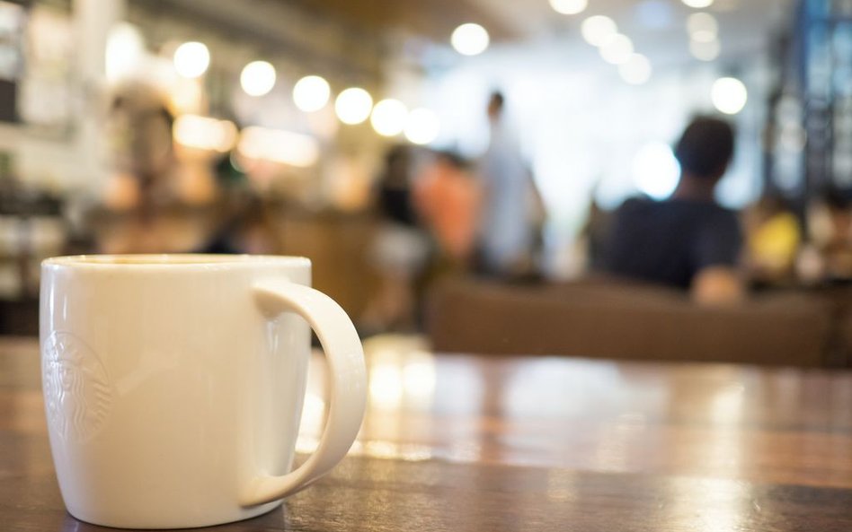 Pracownicy Starbucksa chcą pojemników na strzykawki i igły