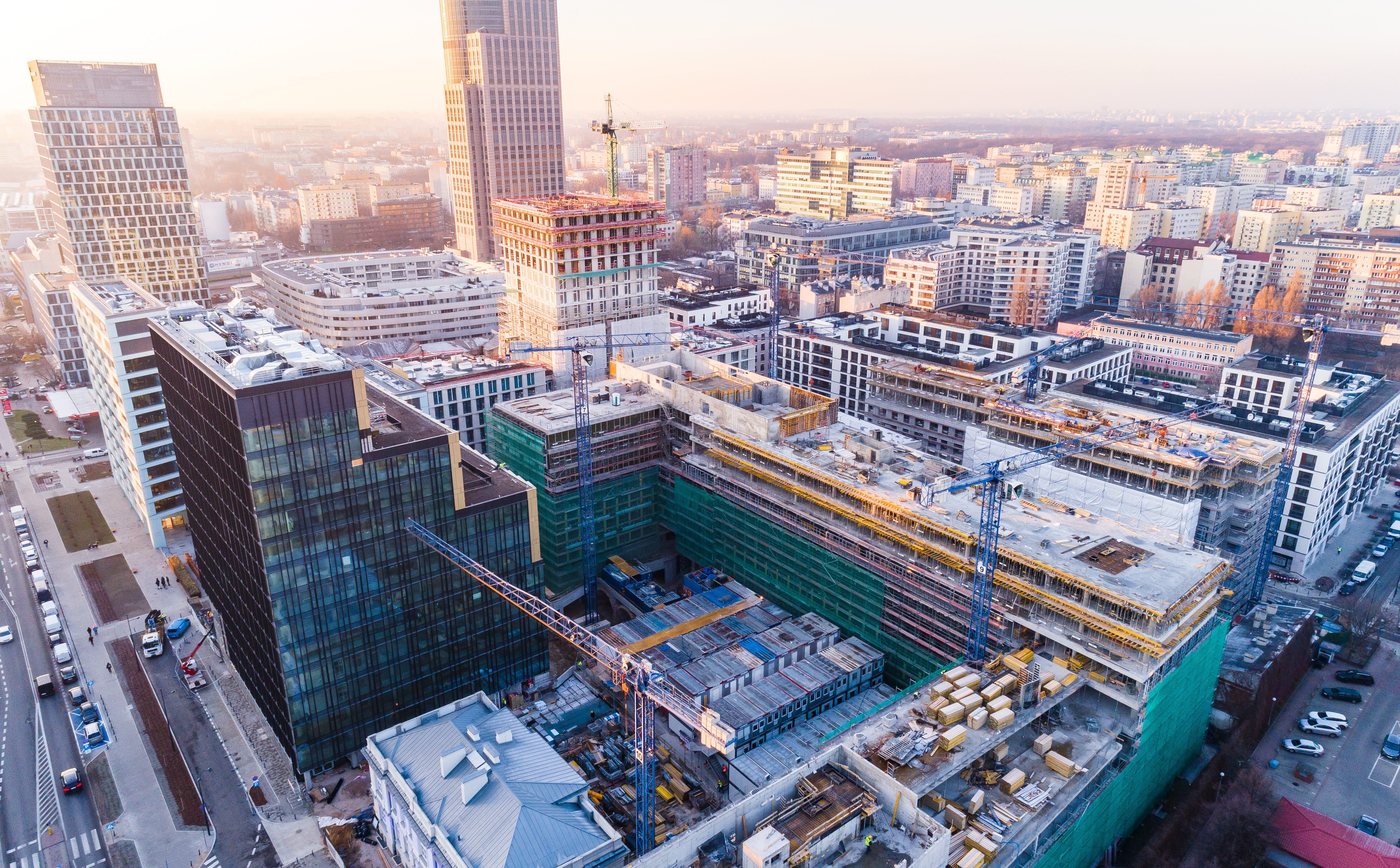 Gra w klasy budynkowe na półmetku