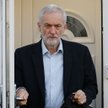 Jeremy Corbyn odwiedził meczet. Rzucono w niego jajkiem