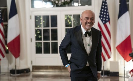 Christian Louboutin otworzył swój pierwszy butik w 1991 roku. Wcześniej pracował dla czołowych franc