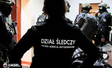 Historyczna akcja CBŚP. Zlikwidowali trzy fabryki sterydów i sześć magazynów