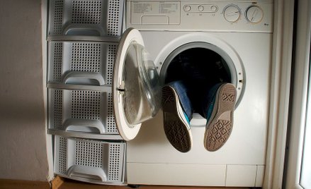 Korea Południowa: Wyprał pieniądze, by pozbyć się koronawirusa. Duże straty