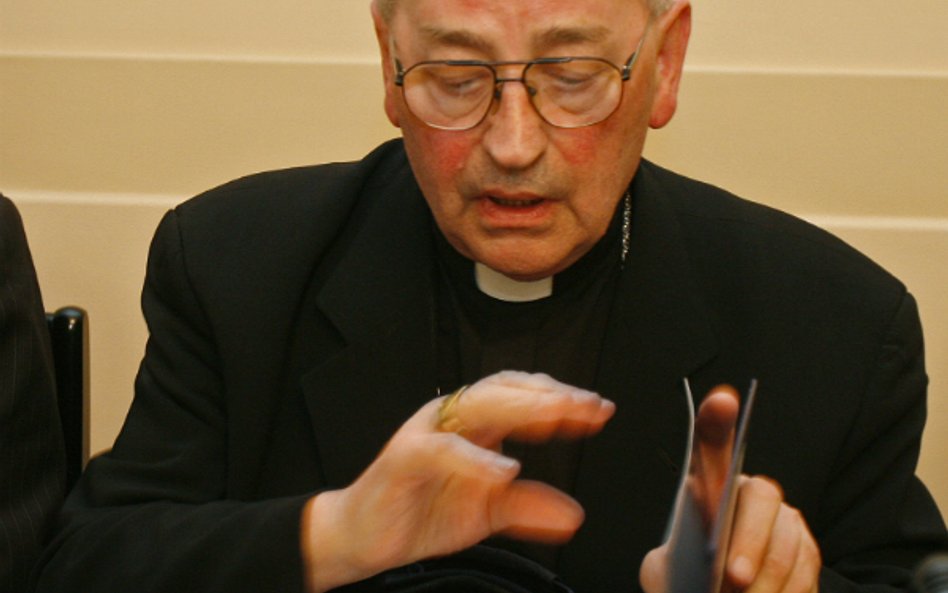 Biskup Pieronek martwi się o katolickie media
