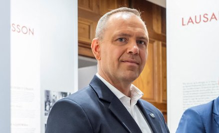 Celem polskiej dyplomacji była zmiana nazwy ukraińskiej jednostki. I to się Karolowi Nawrockiemu nie