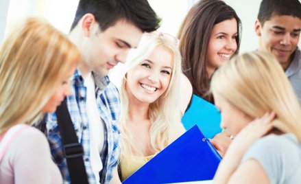 Finansowy portret młodych Polaków - ile i na co pożyczają?