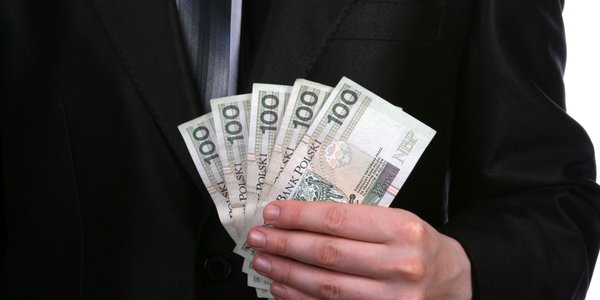 Równość płac w zarządach spółek. Marcin Różański polemizuje z prof. Sobczykiem