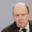 John Crayn, jeden z dwóch prezesów Deutsche Banku, próbuje przekonać inwestorów, że jego bank nie je