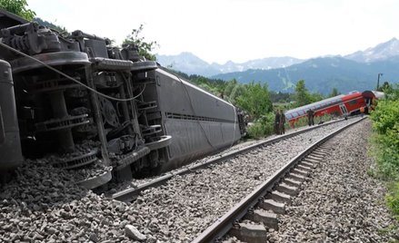Pociąg wykoleił się na trasie w pobliżu Garmisch-Partenkirchen