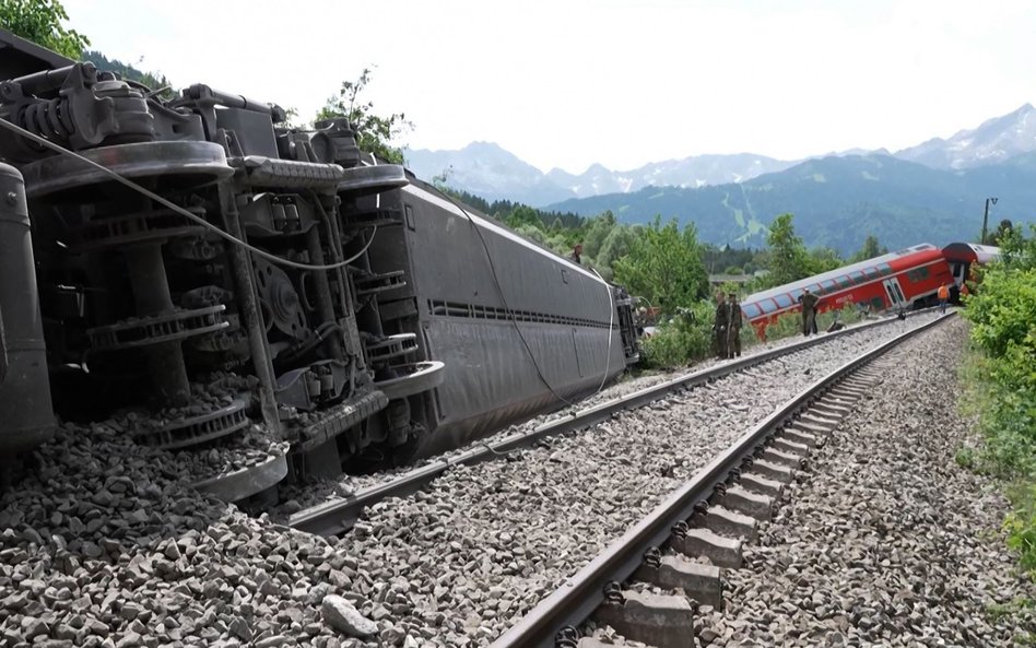 Pociąg wykoleił się na trasie w pobliżu Garmisch-Partenkirchen