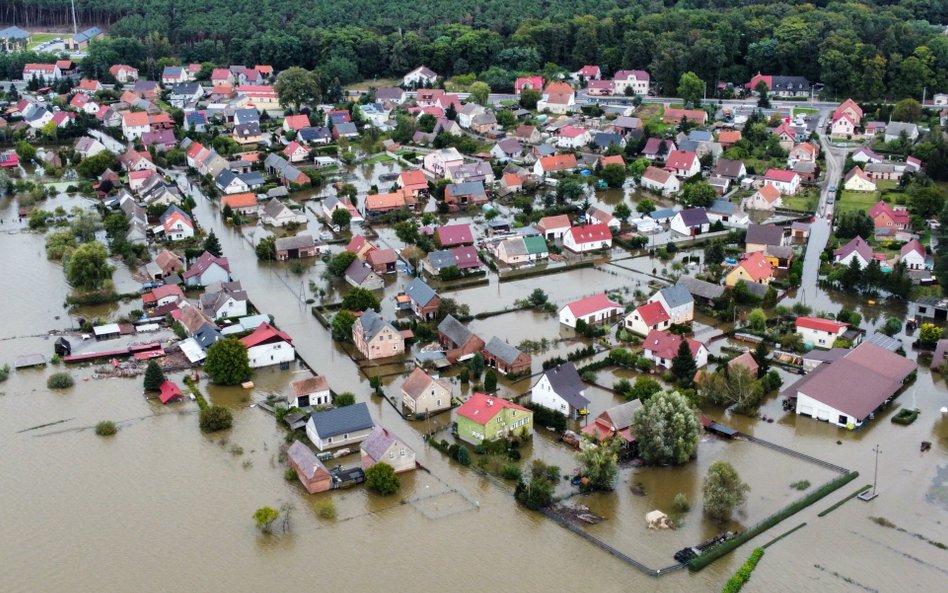 Zalana miejscowość Osiecznica